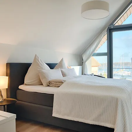 Ostsee - Reetdachhaus Nr 32 Sonnendeck Im * Heiligenhafen