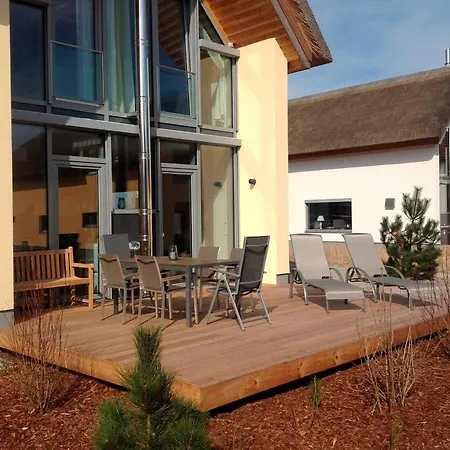 Ostsee - Reetdachhaus Nr 32 Sonnendeck Im *